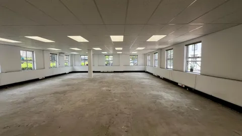 WhatsApp Image 2025-11-20 at 14.36.36 (1).